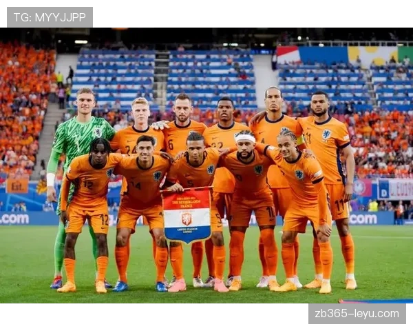 足球自由球员市场热度攀升,多位球星成转会焦点 足球自由球员市场热度攀升,多位球星成转会焦点