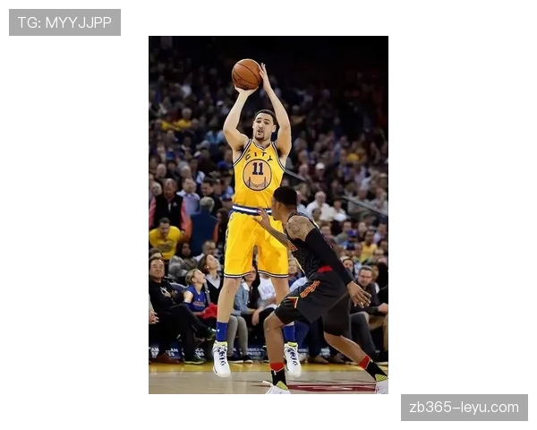 克莱·汤普森三分火力提升显著，关键时刻拉开勇士攻防差距